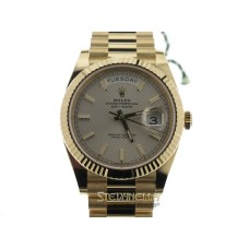 Rolex Daydate 40mm Silver Diagonal index Dial ref. 228238 nuovo